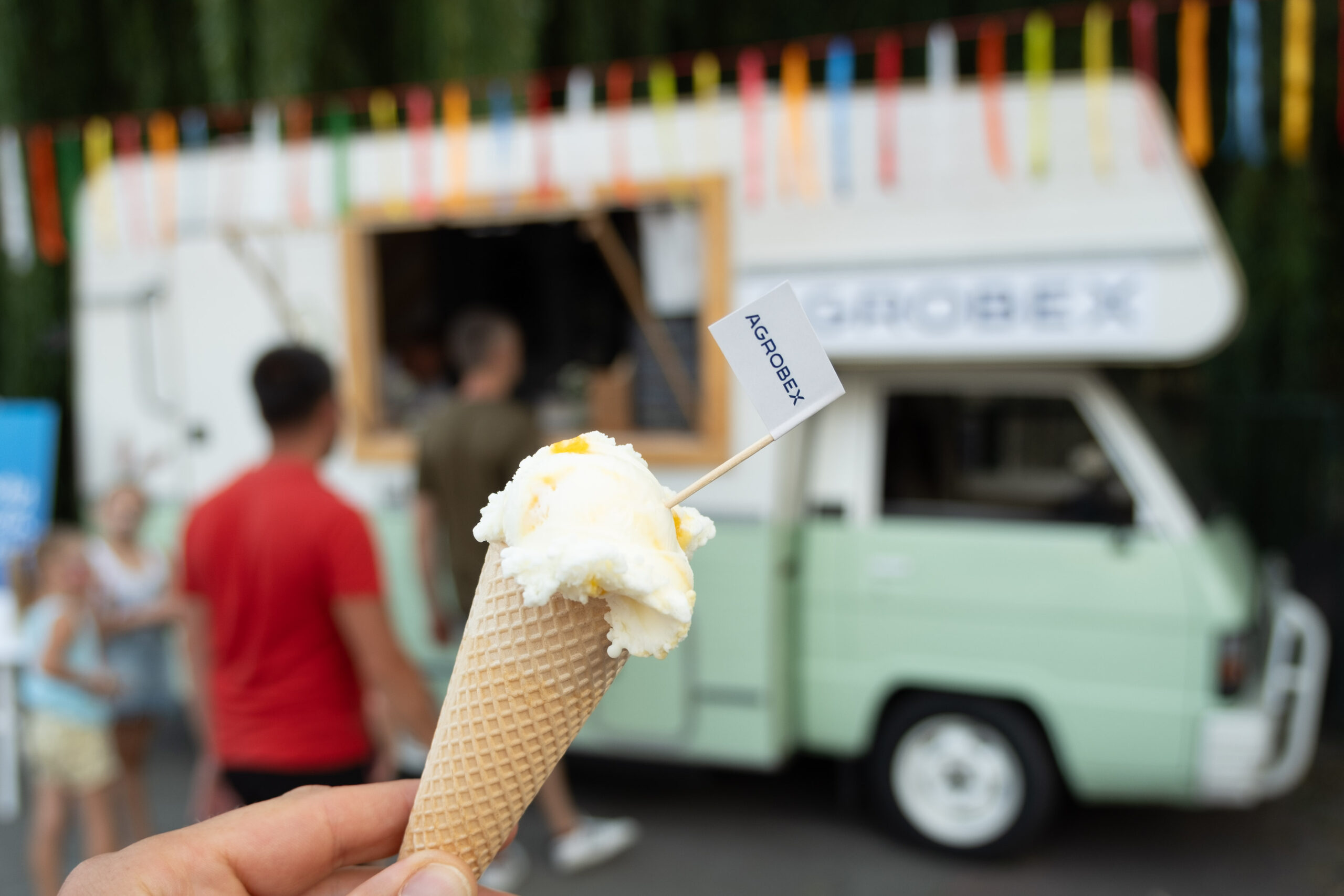 Namiot pełen kultury w Środzie Wielkopolskiej - lody za jeden uśmiech od Agrobex